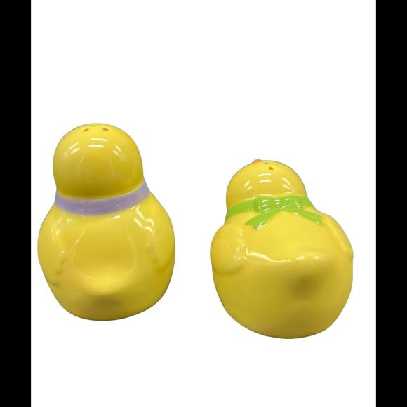 Easter Spring Chirping Chicks Salt & Pepper Shakers - Picture 3 of 5